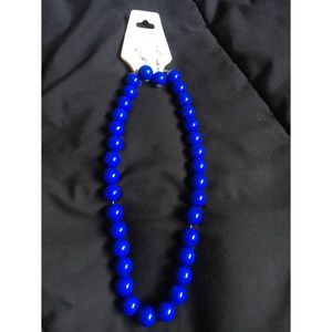 Beautiful blue beaded jewelry set